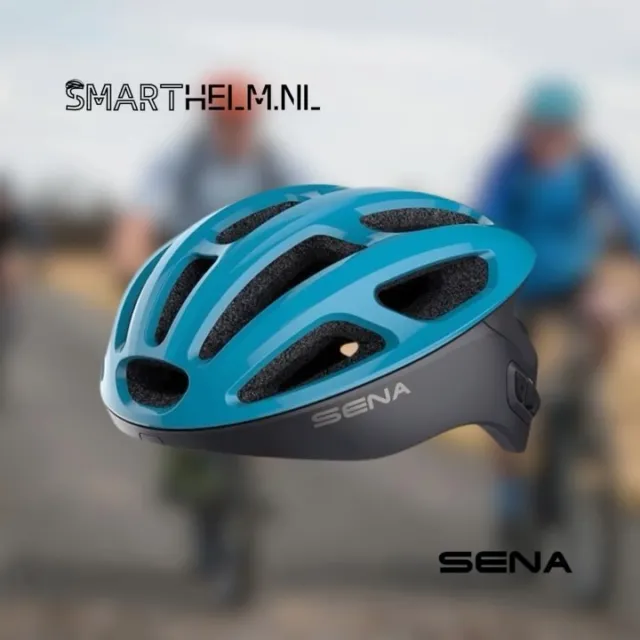 Ontdek een nieuwe dimensie van fietsplezier met de Sena R1 Helm in een opvallende blauwe kleur. Deze helm is niet alleen een essentieel accessoire voor je fietsavonturen, maar ook een geavanceerd communicatiemiddel dat je verbonden houdt met je fietsvrienden, waar je ook gaat. 

#fietsen #skaten #sena #connected