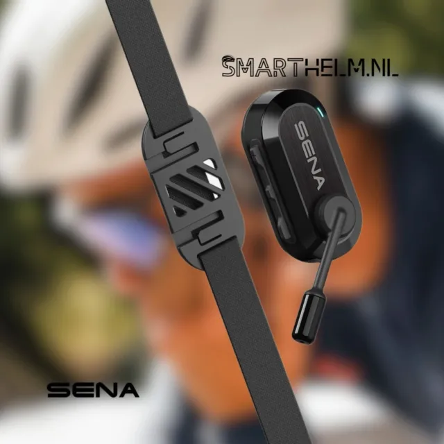 De Sena BiKom 20 is de revolutionaire keuze voor fietsers die tijdens hun ritten moeiteloos verbonden willen blijven. Dit ultralichte communicatiesysteem is ontworpen met geavanceerde technologieën en intuïtieve functionaliteiten die veiligheid, gemak en prestaties naar een hoger niveau tillen. Met slechts 20 gram aan gewicht is het apparaat nauwelijks merkbaar, terwijl het toch een schat aan functies biedt voor een optimale fietservaring. Of je nu traint, toert of gewoon geniet van een ontspannen rit, de Sena BiKom 20 is jouw ideale metgezel.

#SENABluetooth #BiKom20 #RideInStyle